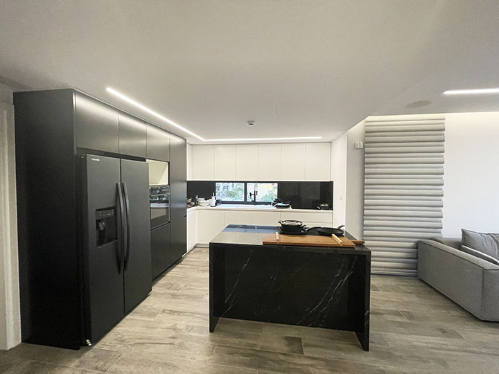 R Residence - Flat 32